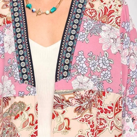 Gigio Kimono New with Tags Size S Beautiful - Picture 5 of 7